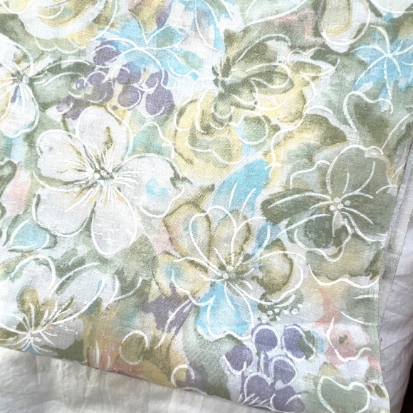 Fabric Cotton Blend Pastel Flowers Floral Green Yellow 45" x 4 yards Spring - Picture 4 of 4
